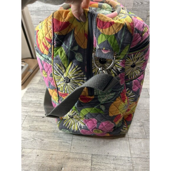 Vera Bradley Large Duffle Bag Weekender Overnight Jazzy blooms Floral Gray Pink - Picture 4 of 11